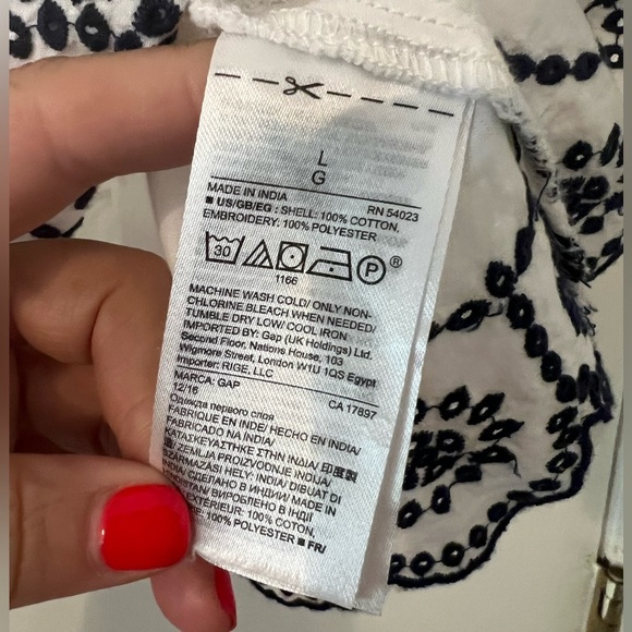 GAP White Ruffled Blouse with navy blue Embellishments size L (S110) - Picture 5 of 8